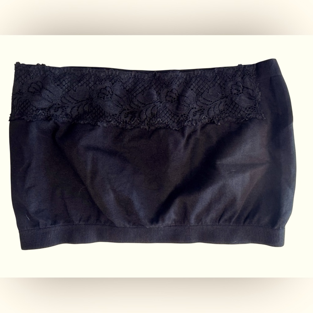 Women’s Anemone black lace trim tube top one size fits all